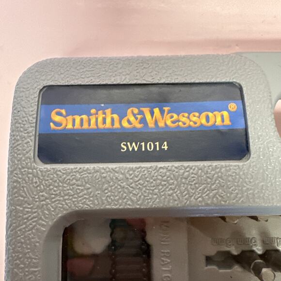 Smith and Wesson S&W 61 Piece Bit & Socket Set. Knives SW1014 Discontinued - Picture 6 of 11